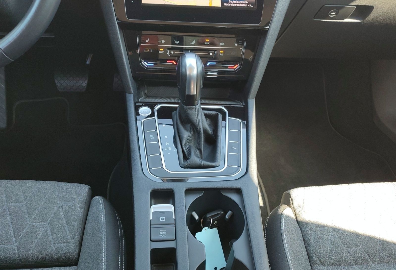 Volkswagen Passat Variant 2.0 TDI DSG Business DSG *Navi*AH foto 9