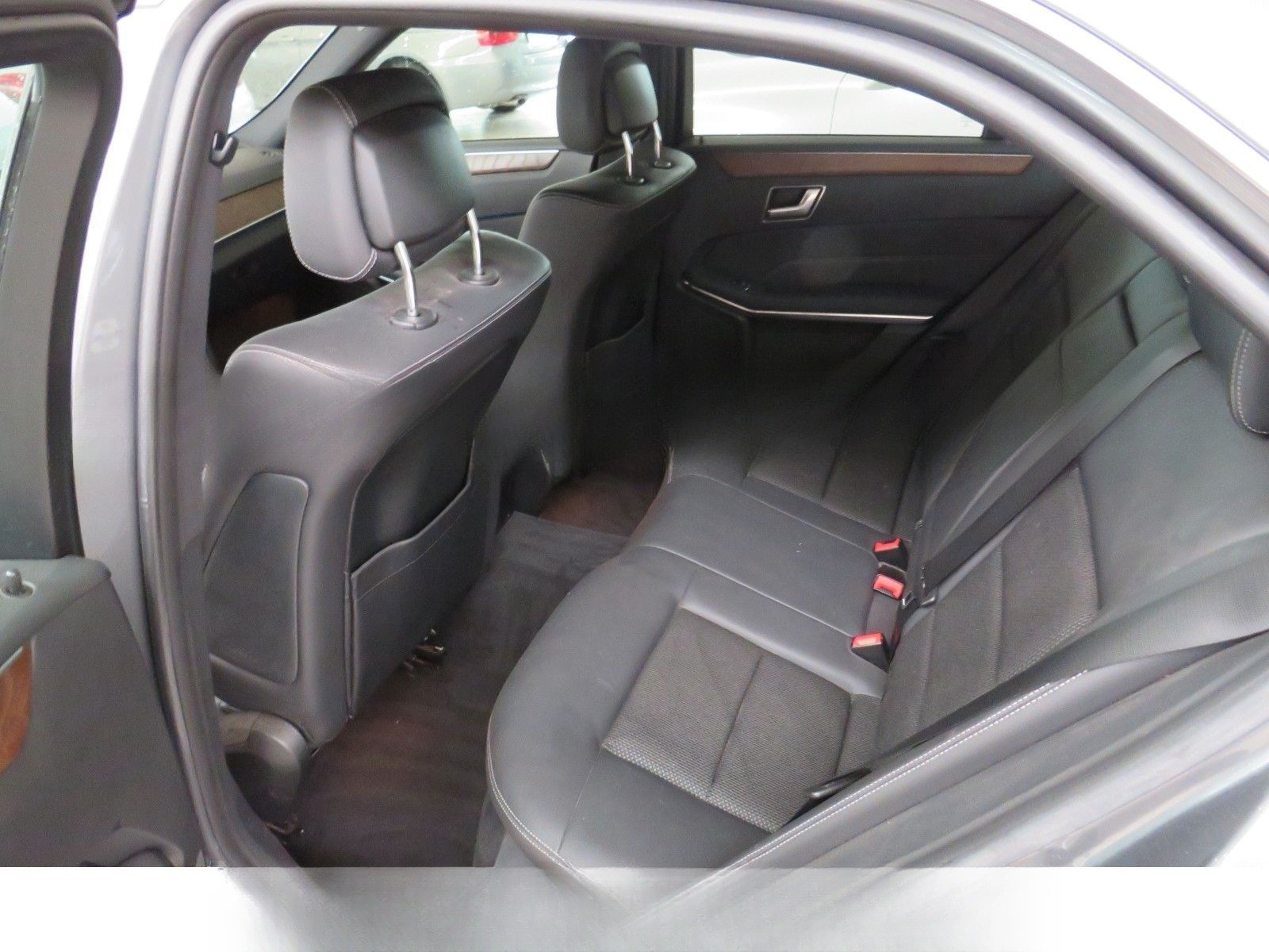 Mercedes-Benz E 220 BlueTec*Avantgarde*LED ILS*AHK*GHSD*SHZ* foto 10