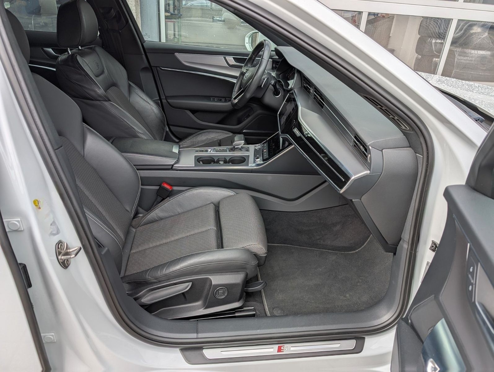 Audi A6 Avant 45 TDI quattro *S-Line*Kamera*B&O*AHK* foto 18