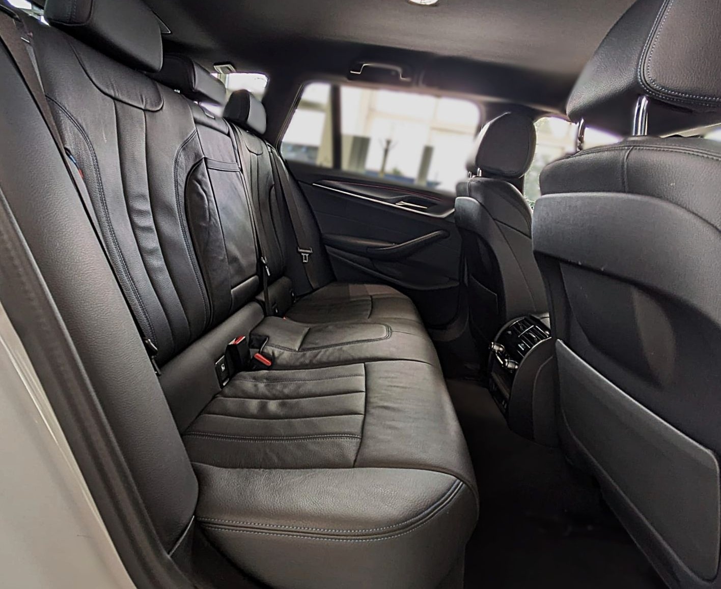 BMW 530e M SPORT VIRTUAL HUD NAVI LASER LEDER AHK foto 23