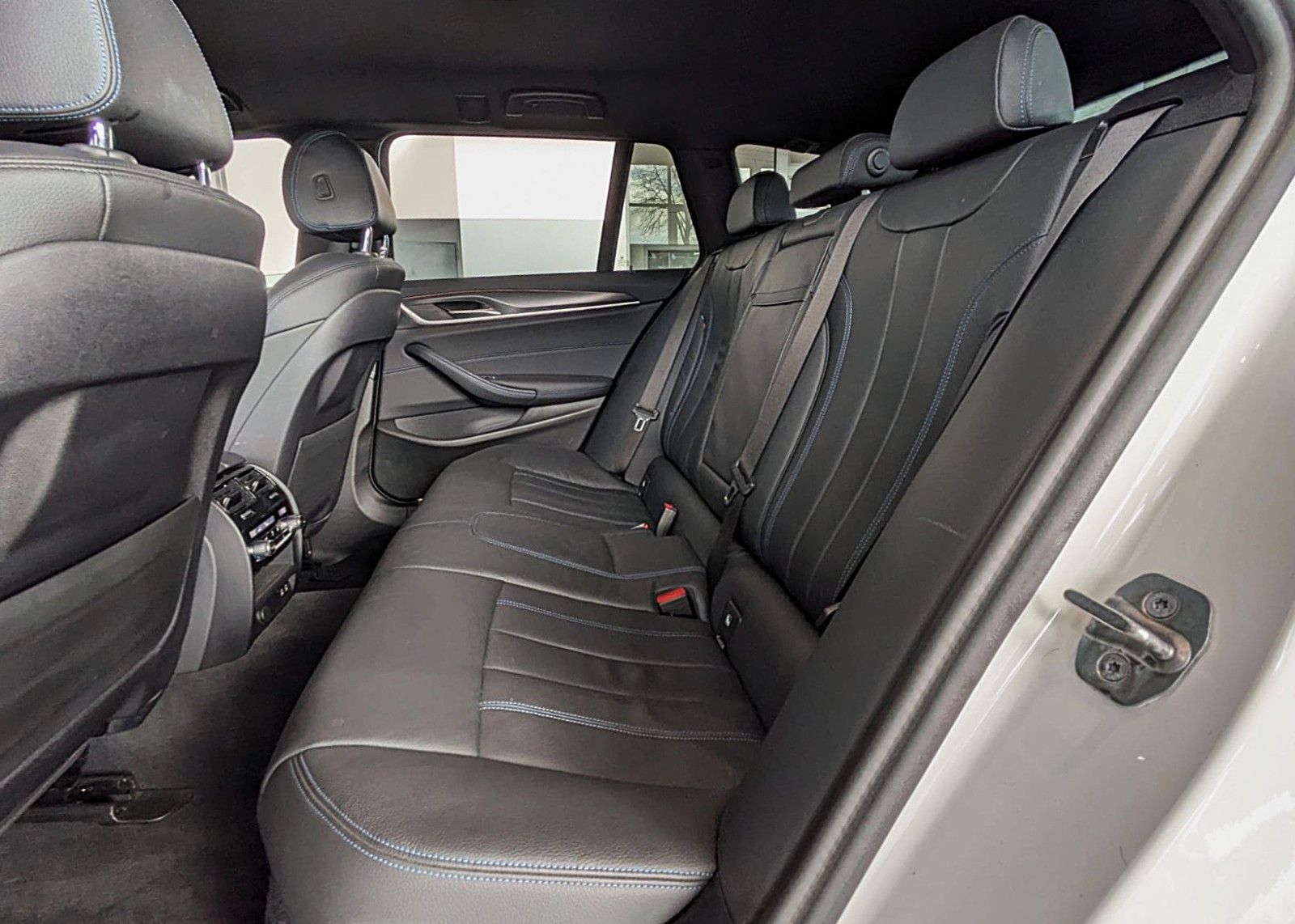 BMW 530e M SPORT VIRTUAL HUD NAVI LASER LEDER AHK foto 24