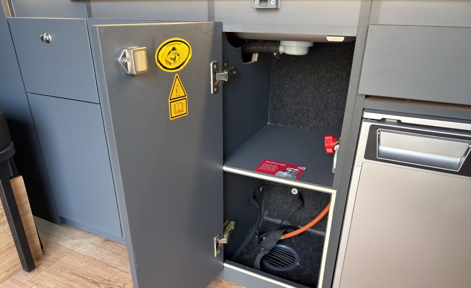 Volkswagen T6 California Aufstelldach Reimo Küche AllinONE foto 21