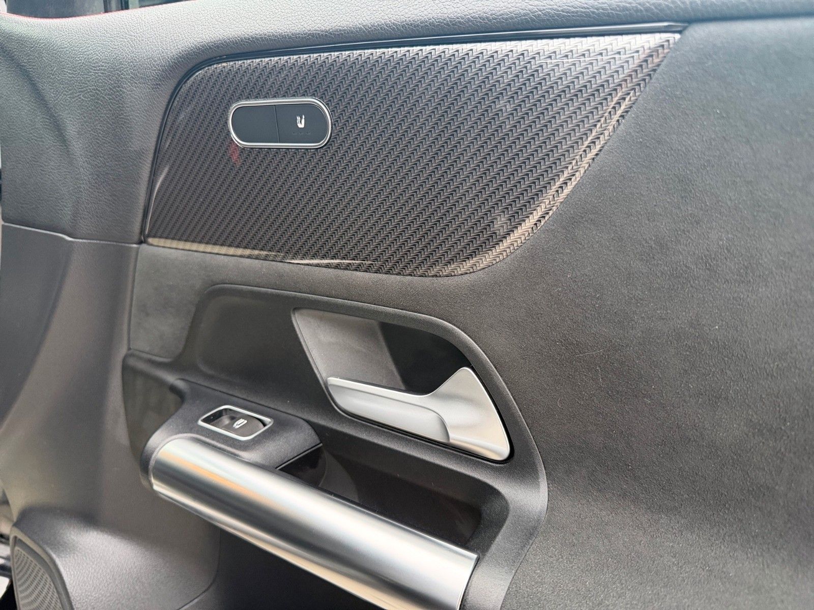 Mercedes-Benz GLA 220 d 1.Hand,AMG,Kamera,LED,Navi,SHZ foto 11