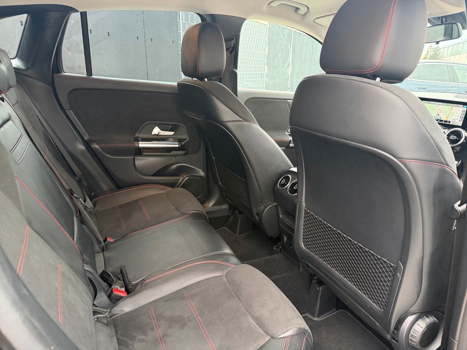 Mercedes-Benz GLA 220 d 1.Hand,AMG,Kamera,LED,Navi,SHZ foto 19