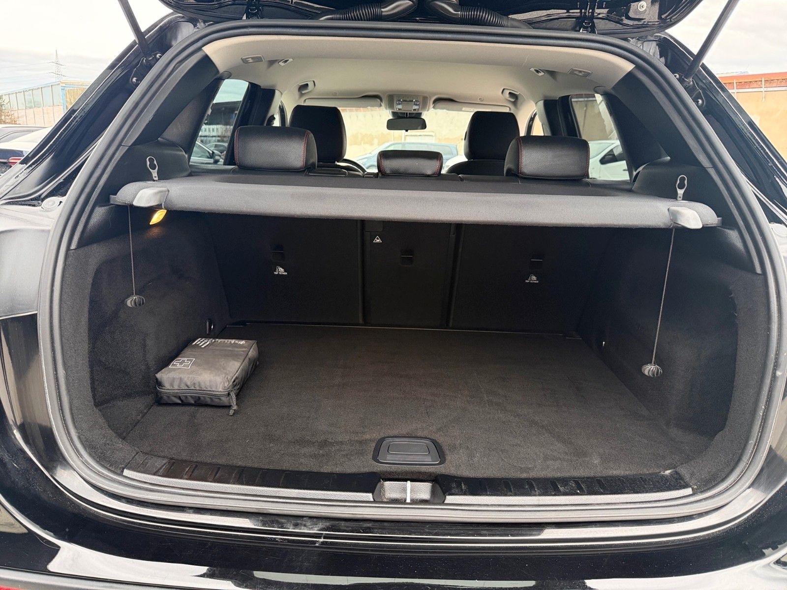 Mercedes-Benz GLA 220 d 1.Hand,AMG,Kamera,LED,Navi,SHZ foto 20