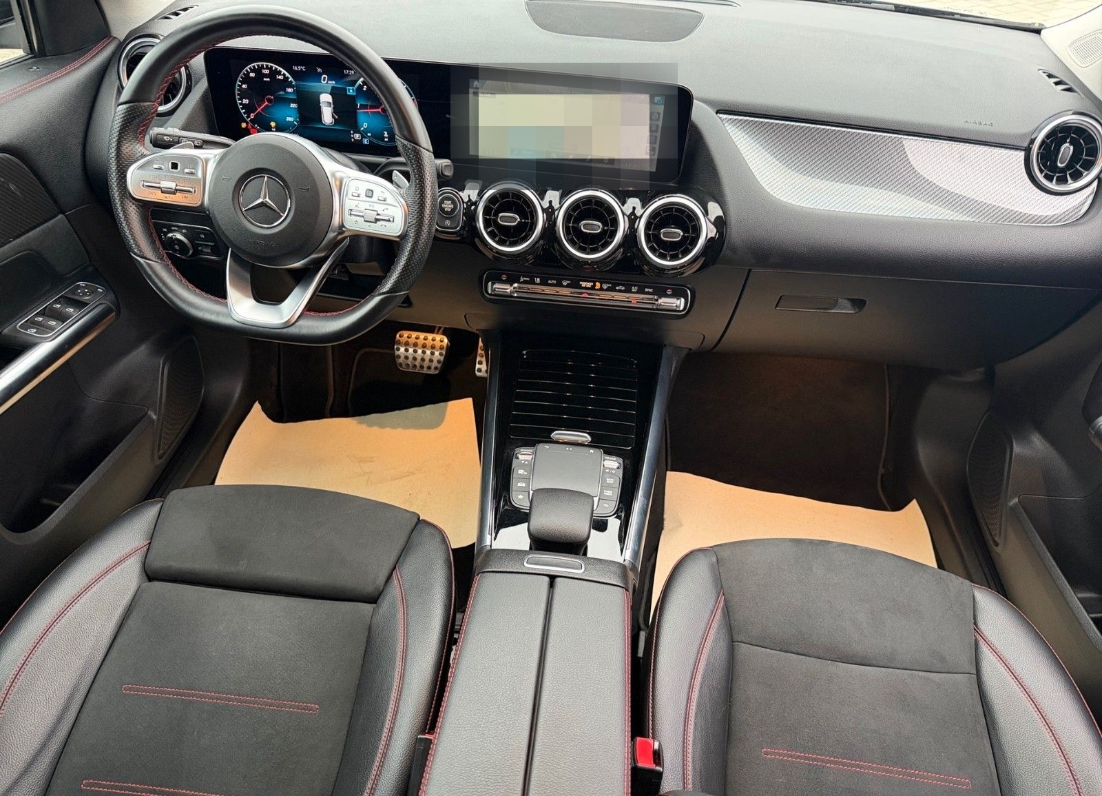 Mercedes-Benz GLA 220 d 1.Hand,AMG,Kamera,LED,Navi,SHZ foto 7