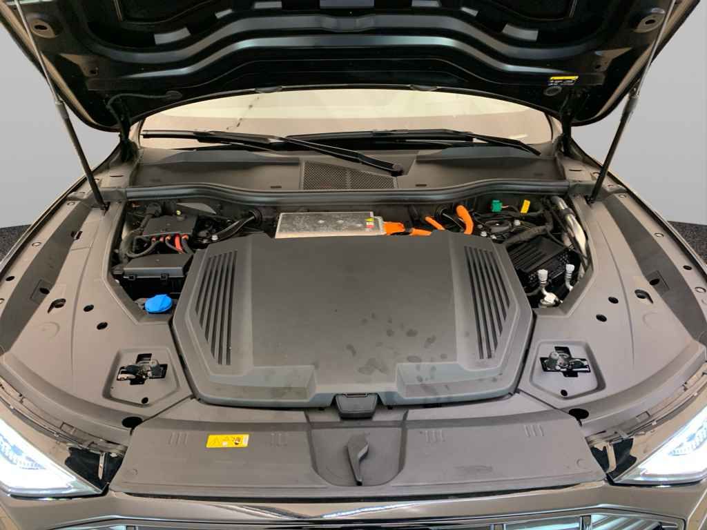 Audi e-tron advanced 55 qua S line *PANO*MATRIX*AHK* foto 15