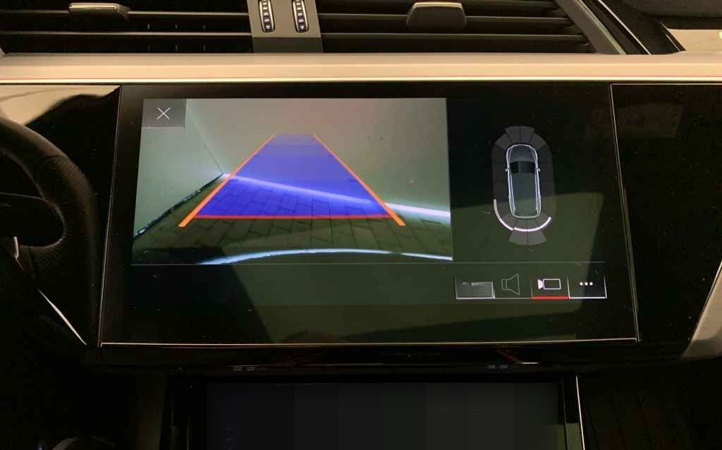 Audi e-tron advanced 55 qua S line *PANO*MATRIX*AHK* foto 16