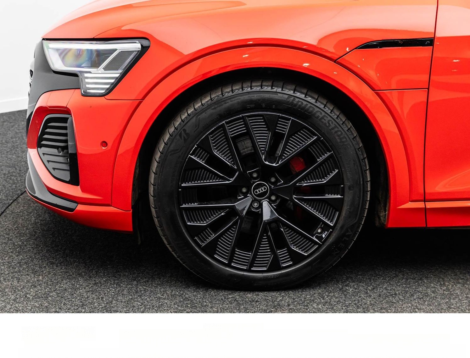 Audi Q8 E-TRON 55 S LINE BLACK/ACC/HuD/PANO/B&O/360° foto 13