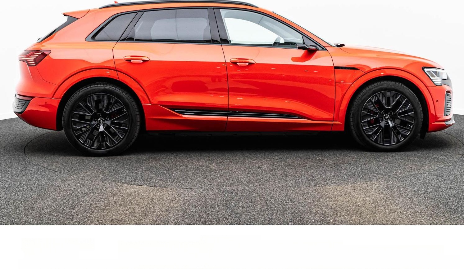 Audi Q8 E-TRON 55 S LINE BLACK/ACC/HuD/PANO/B&O/360° foto 8