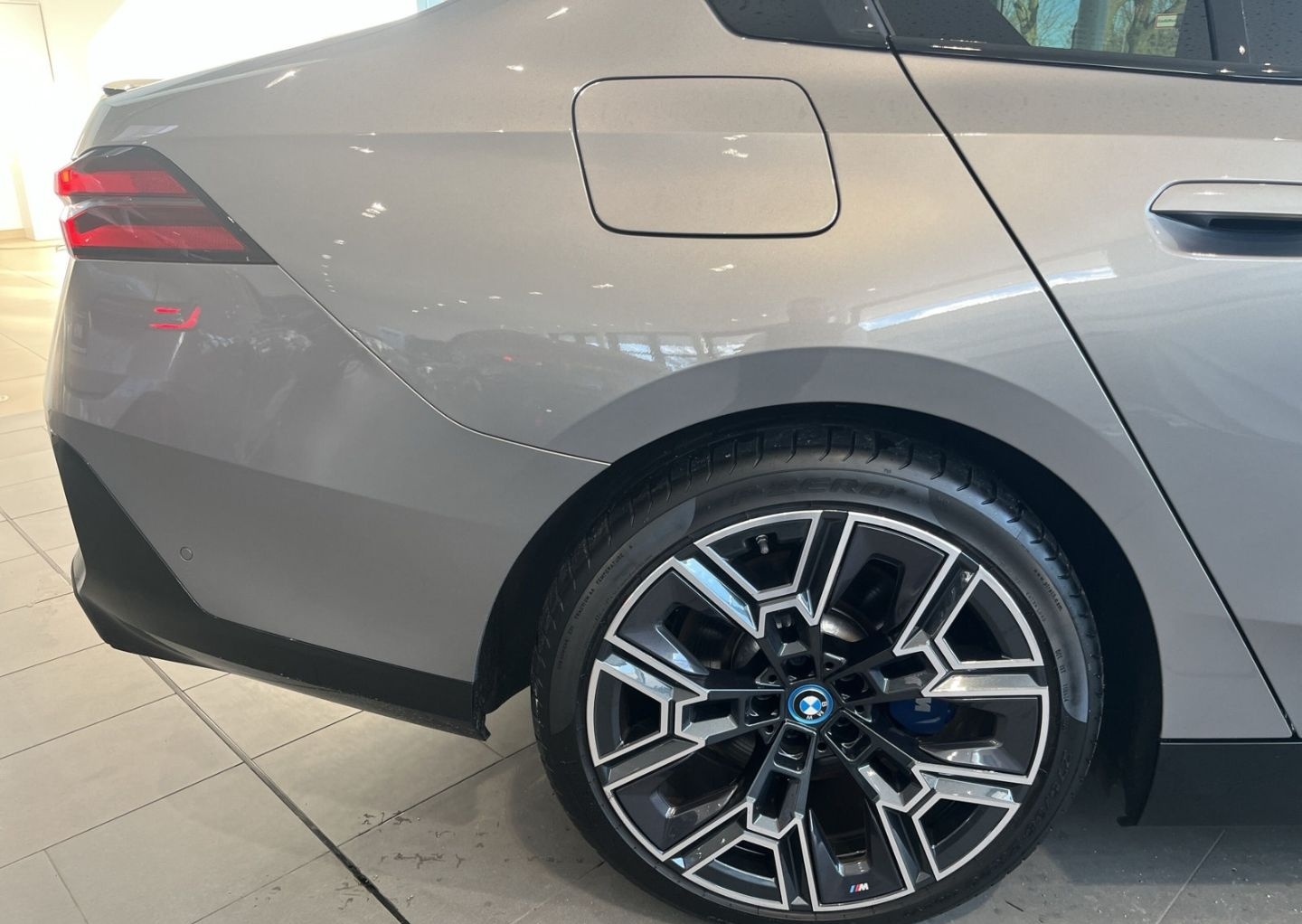 BMW i5 M Sport eDrive40/HUD/AHK/Bowers&Wilkins/Navi foto 21