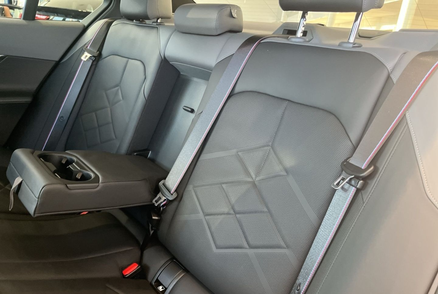 BMW i5 M Sport eDrive40/HUD/AHK/Bowers&Wilkins/Navi foto 8