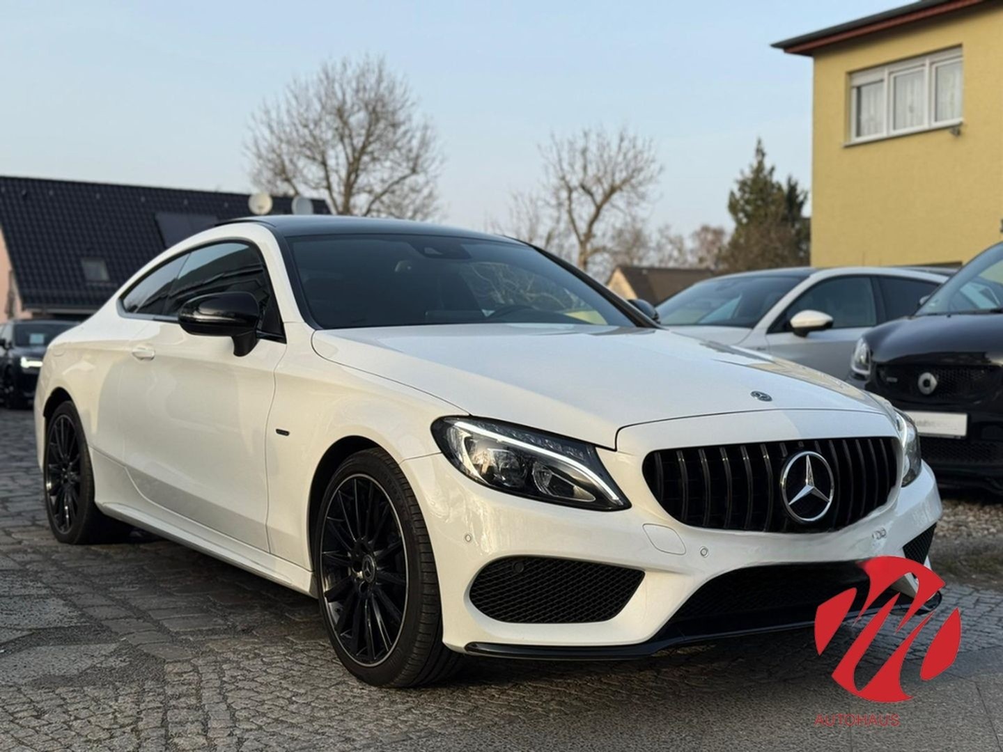 Mercedes-Benz C 180 Coupe AMG Night Edition Pano Navi Kamera L foto 4