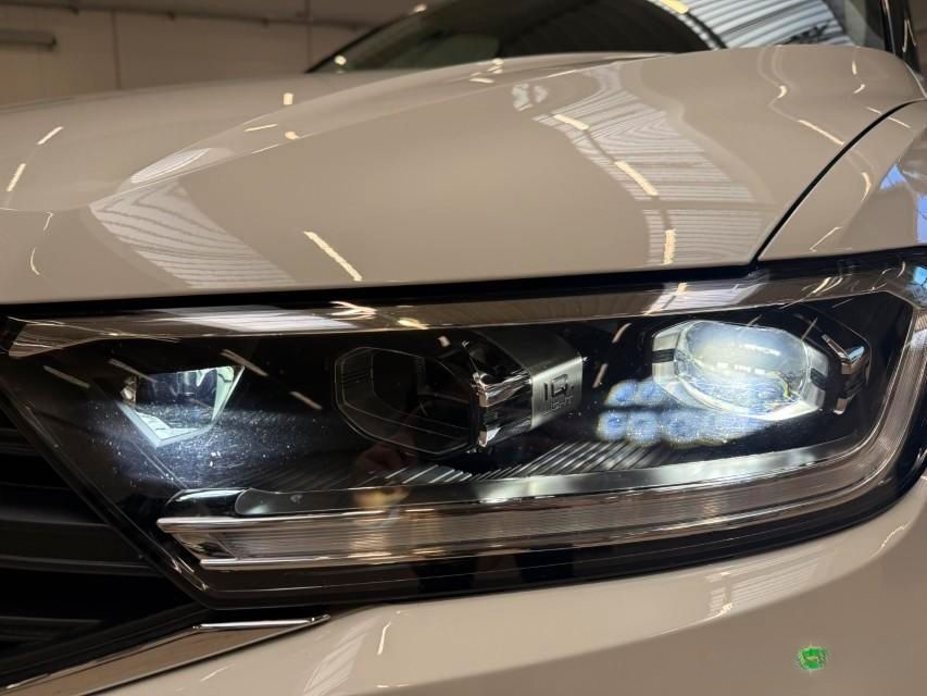 Volkswagen T-Roc Life 2.0 TDI DSG/LED/Rear View/Sitzhzg./AH foto 16