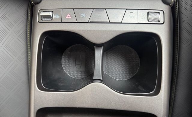 BYD ATTO 2 1.5 DM-i Boost/LED/Panorama/Navi/360 Kame foto 12