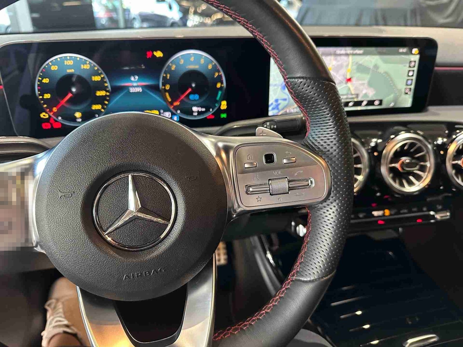 Mercedes-Benz A 250 e AMG+Pano+LED+DISTR.+360°Kam+Amb-Bel.+SHZ foto 14