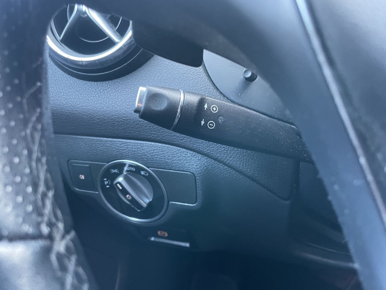 Mercedes-Benz CLA 200 Shooting Brake DCT**AHK**KAMERA**NAVI** foto 11