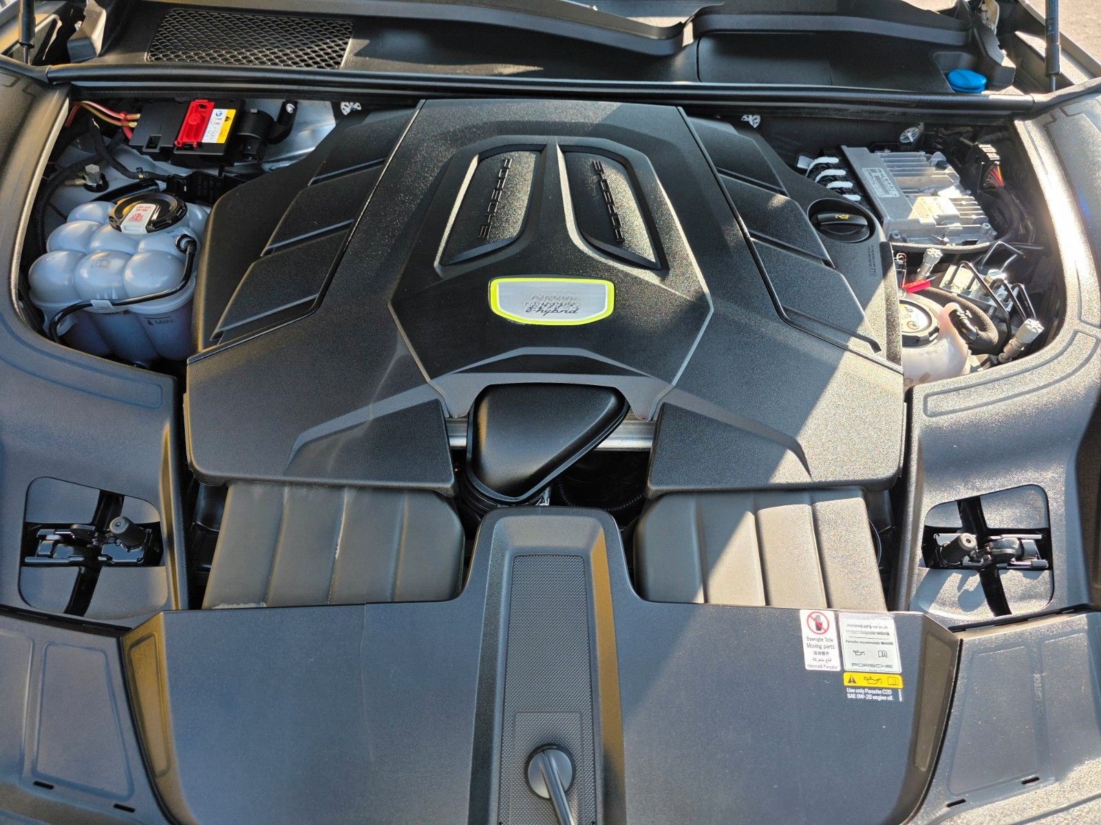 Porsche CAYENNE E-HYBRID PANO LUFT SPORT CHRONO BT foto 22
