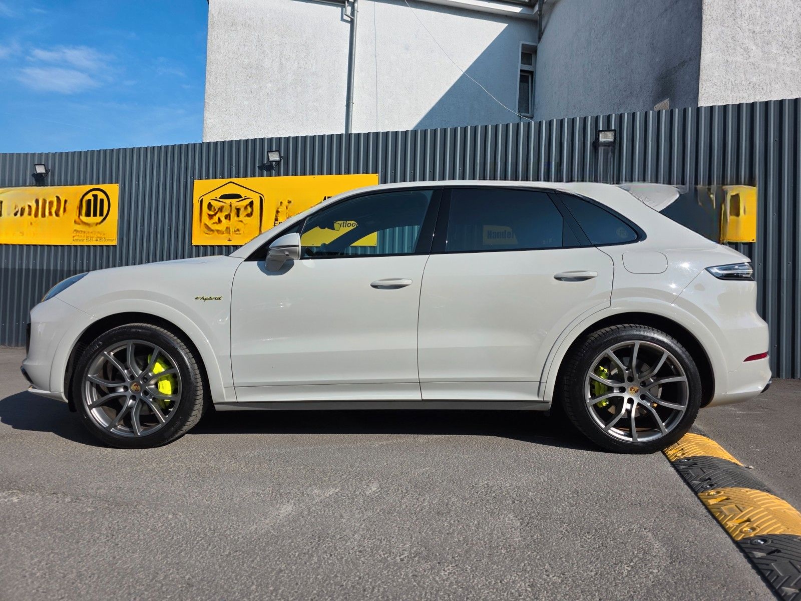 Porsche CAYENNE E-HYBRID PANO LUFT SPORT CHRONO BT foto 8