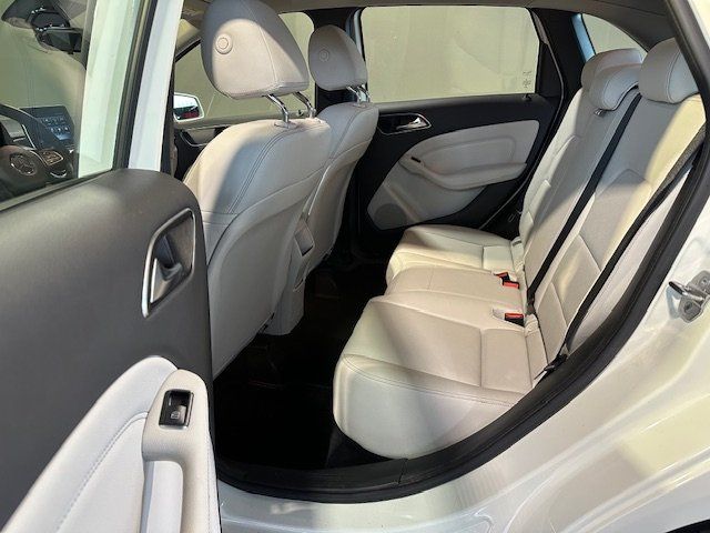 Mercedes-Benz B 180 7G-DCT  Sound/CD/SHZ/Garmin/AHK/Tempo/LED foto 11