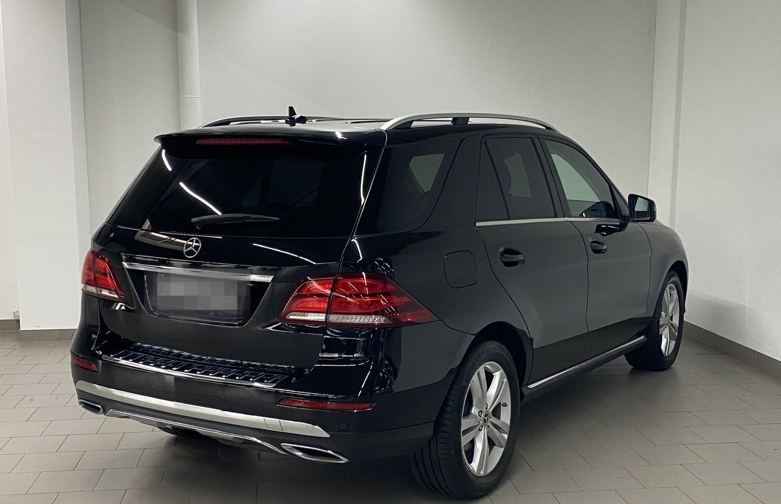 Mercedes-Benz GLE 350 d 4M AMG INT+AHK+AIR+SHD+MEMO+360°+COMAN foto 17