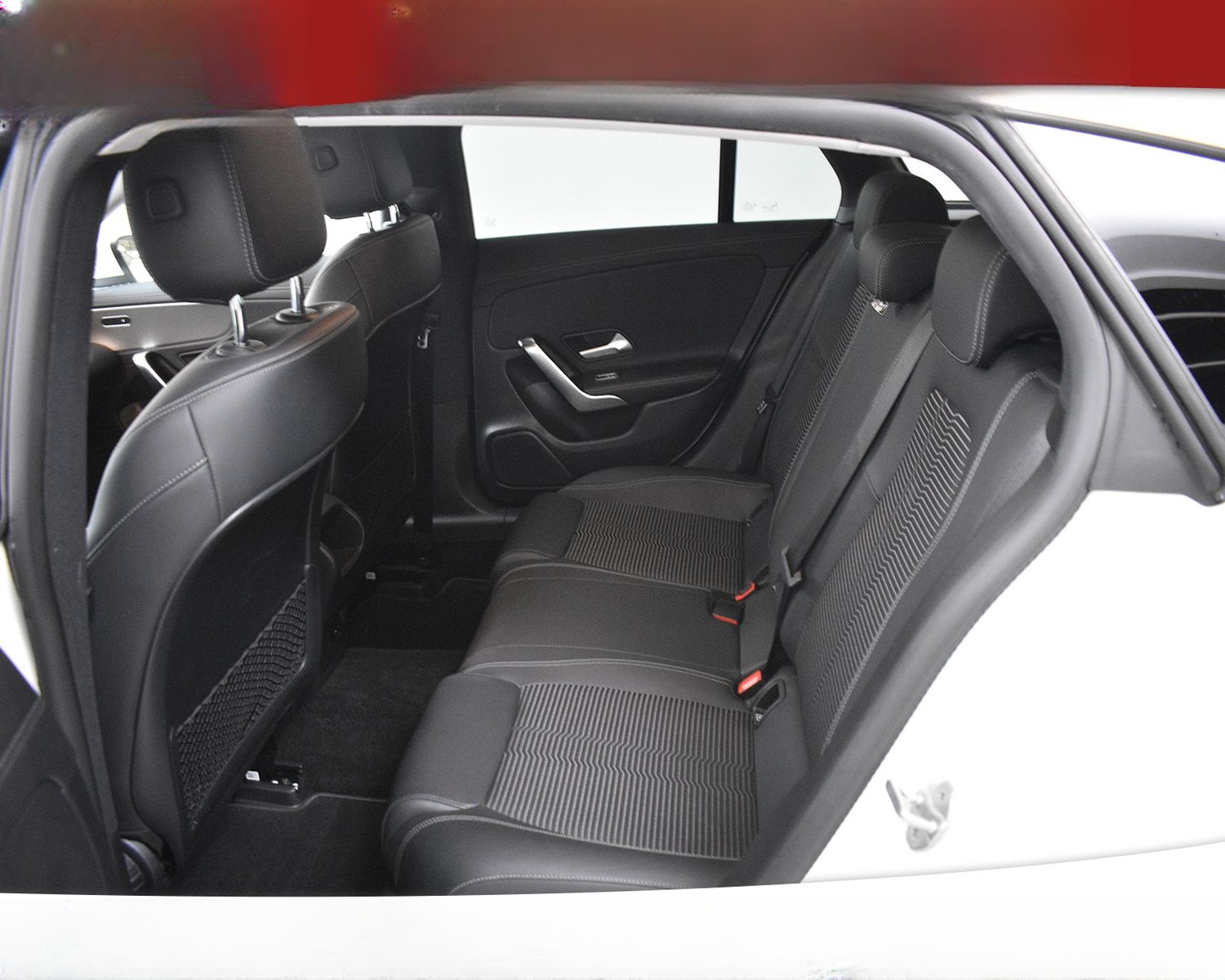 Mercedes-Benz CLA200d SB 8G Progres WIDES+NAVI+360+LED+SHZ+TEM foto 20