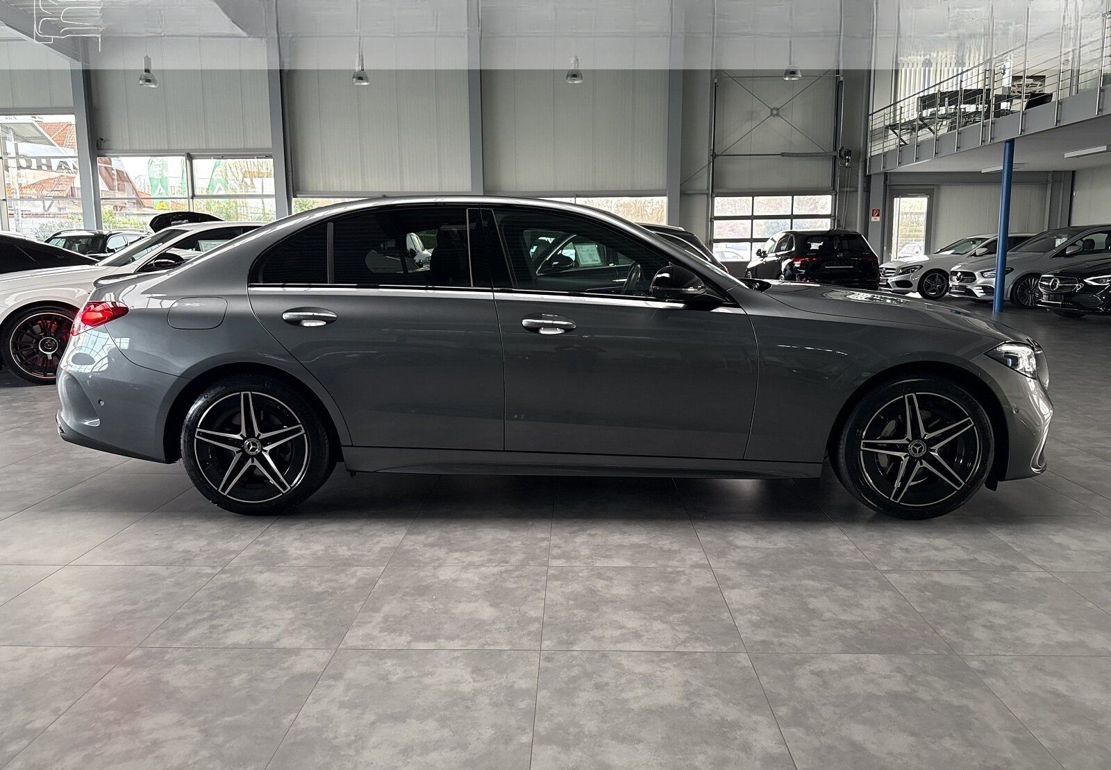 Mercedes-Benz C 300 e AMG PREMIUM DISTRONIC- AHK- 360- NIGHT ! foto 18