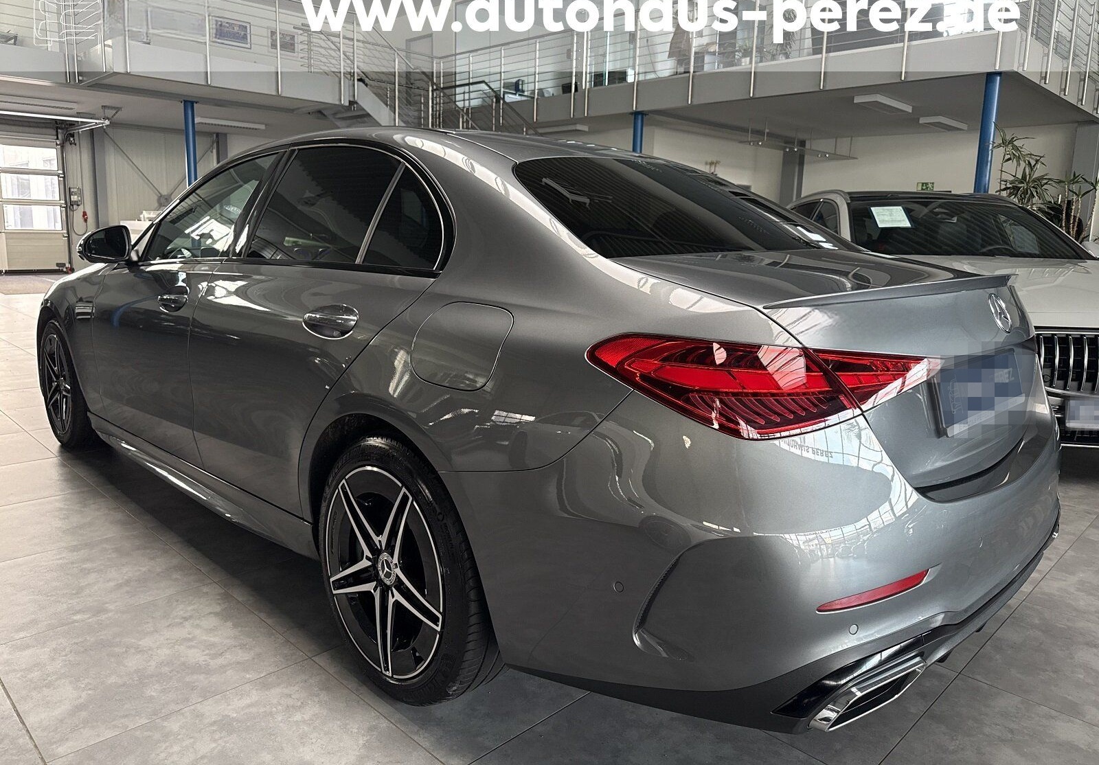 Mercedes-Benz C 300 e AMG PREMIUM DISTRONIC- AHK- 360- NIGHT ! foto 3