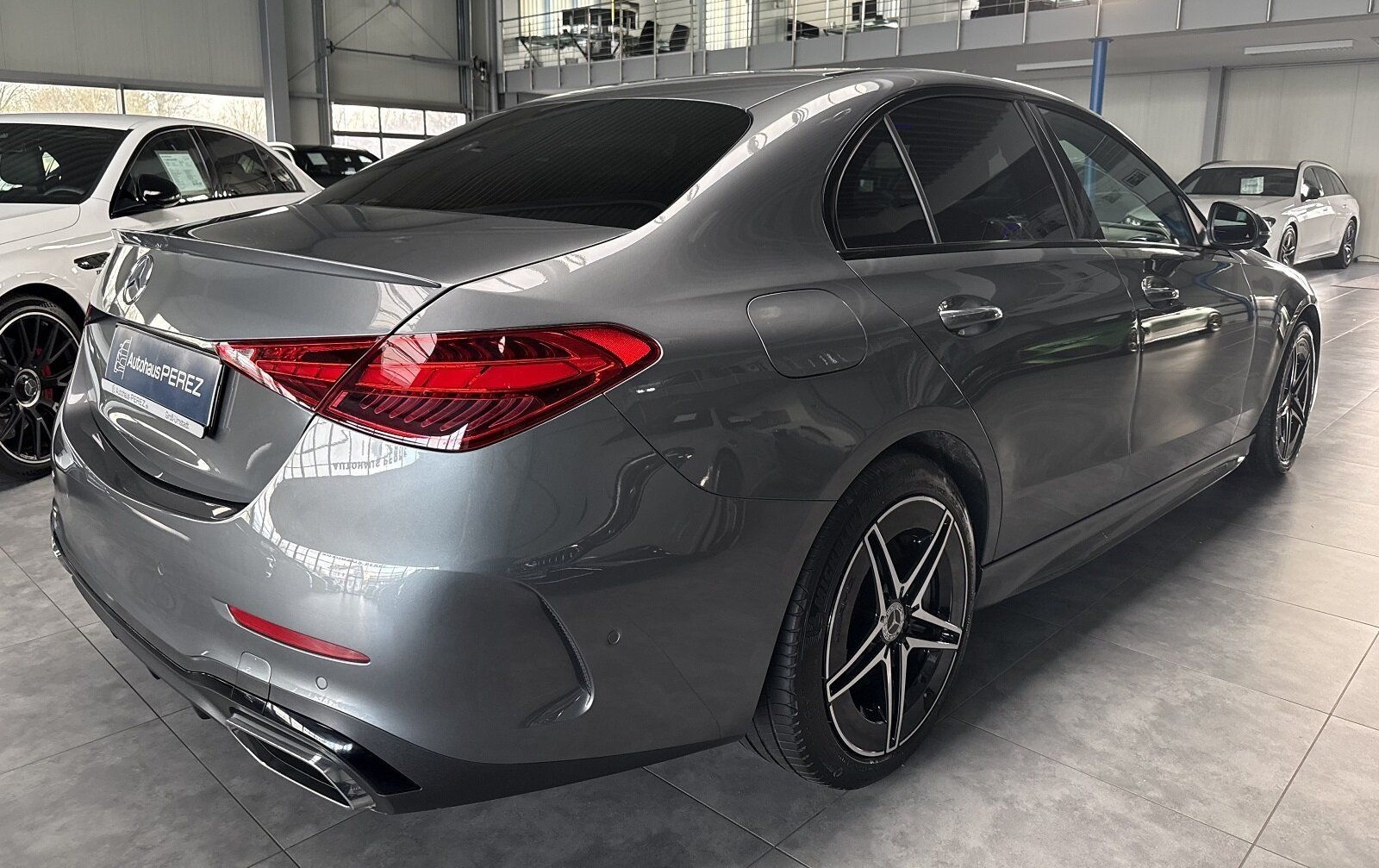 Mercedes-Benz C 300 e AMG PREMIUM DISTRONIC- AHK- 360- NIGHT ! foto 4
