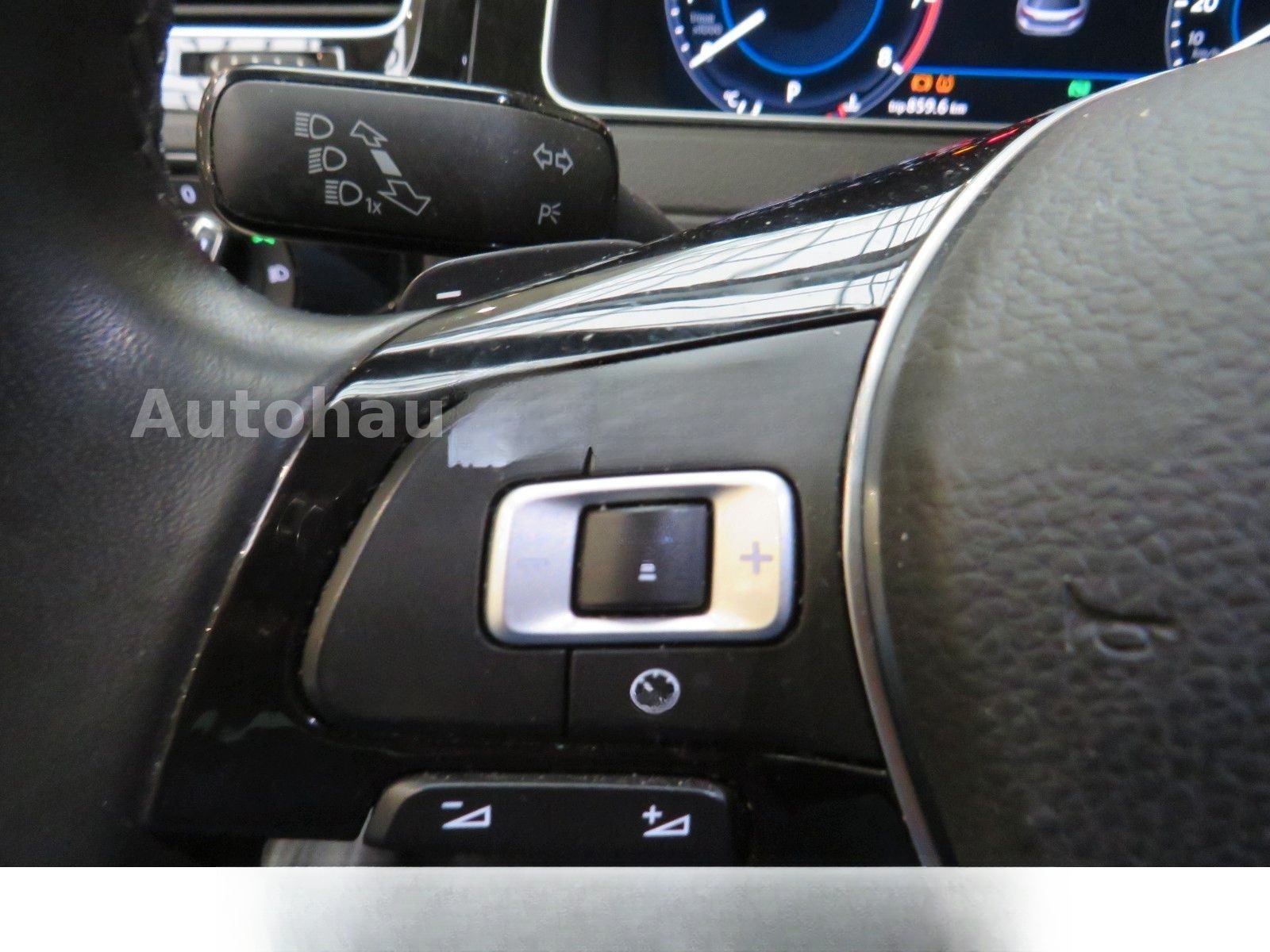 Volkswagen Golf VII Lim.*R-Line*LED*AHK*Navi*ACC*Fernl*LM18 foto 13