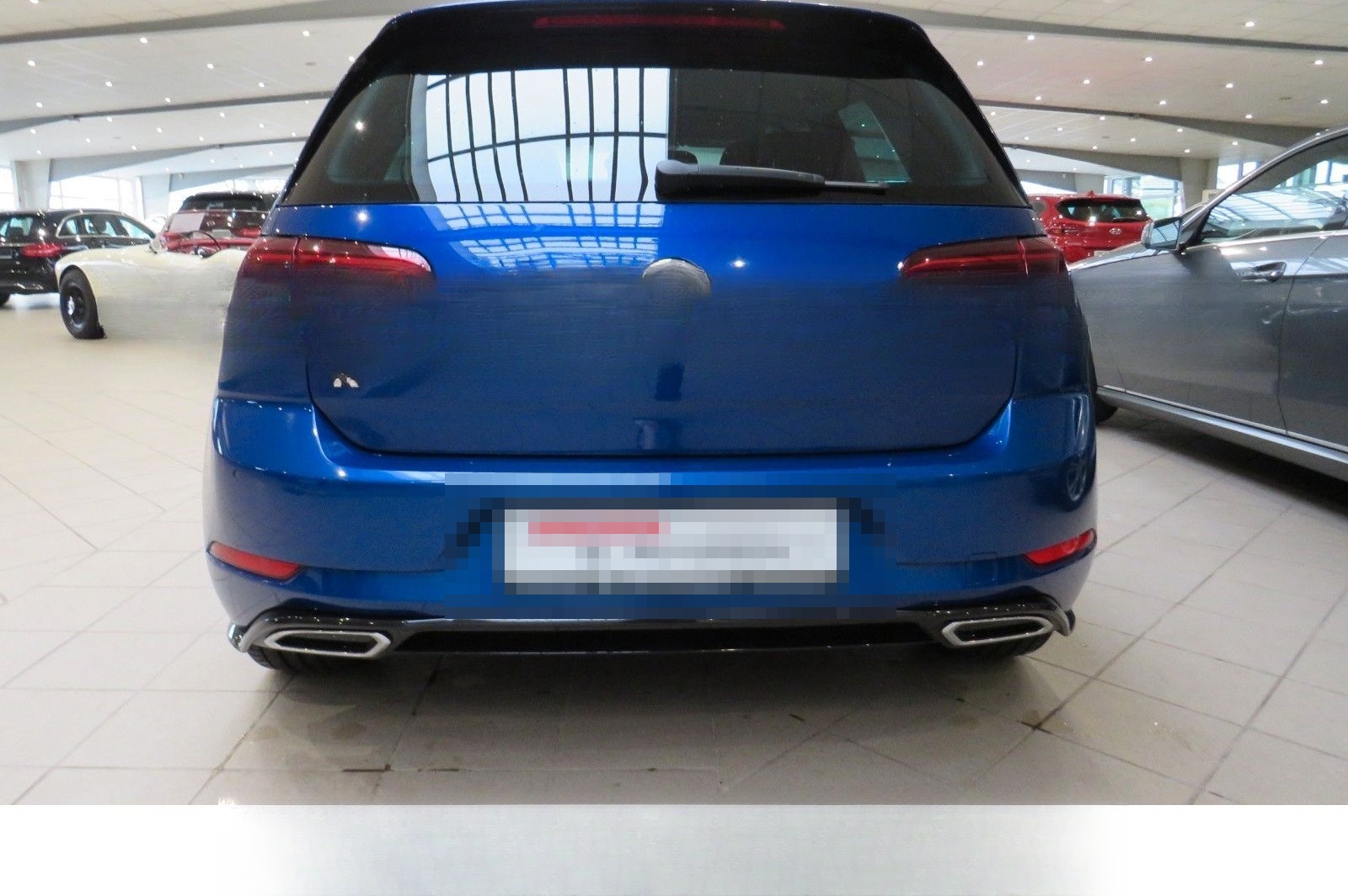 Volkswagen Golf VII Lim.*R-Line*LED*AHK*Navi*ACC*Fernl*LM18 foto 5