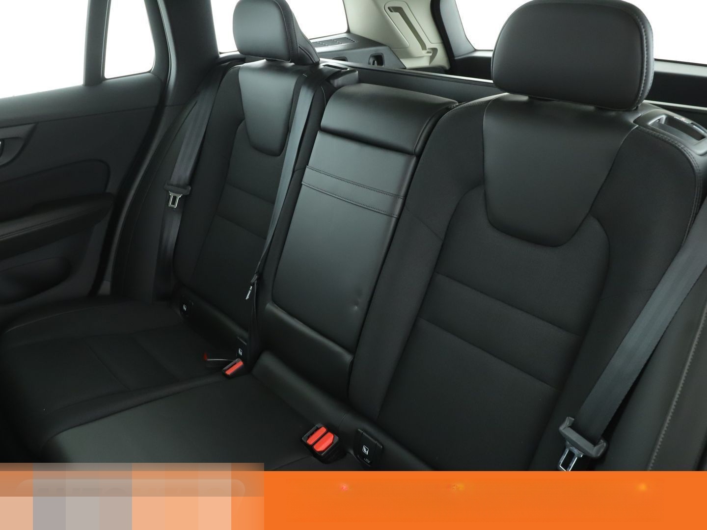 Volvo 2.0 D4 Momentum Pro Aut.*LED*TEMP*360CAM*PDC*ALU foto 14