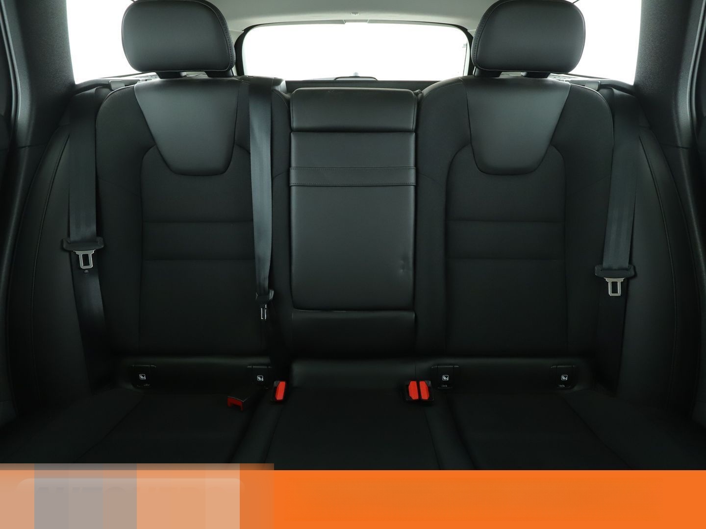 Volvo 2.0 D4 Momentum Pro Aut.*LED*TEMP*360CAM*PDC*ALU foto 16