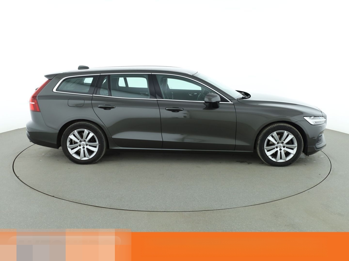 Volvo 2.0 D4 Momentum Pro Aut.*LED*TEMP*360CAM*PDC*ALU foto 7