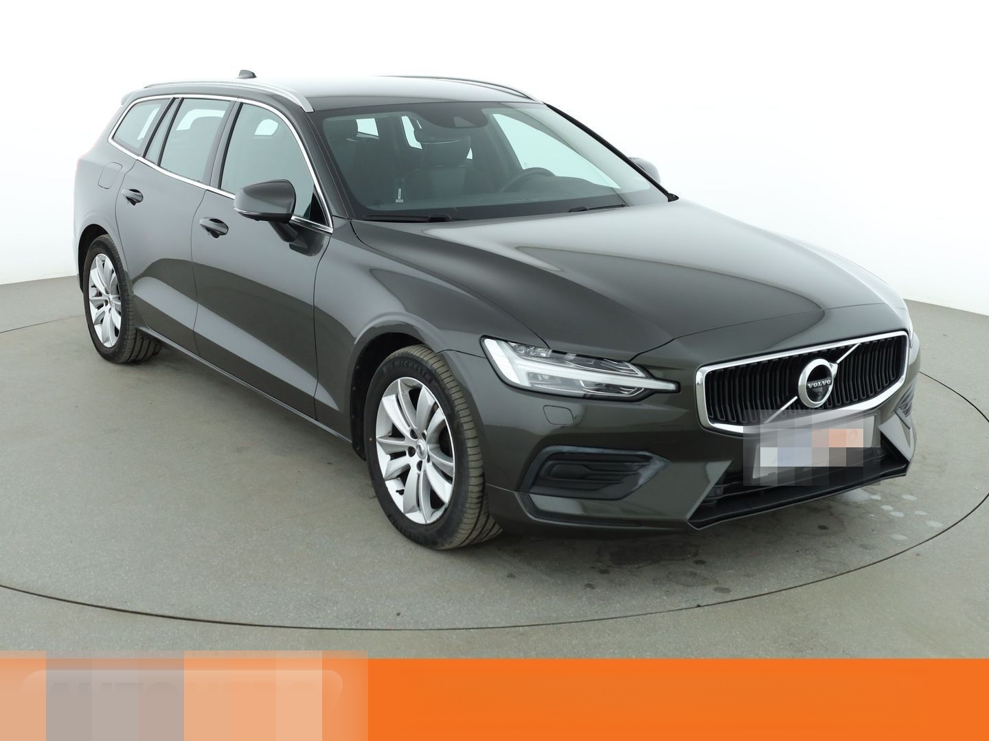 Volvo 2.0 D4 Momentum Pro Aut.*LED*TEMP*360CAM*PDC*ALU foto 8