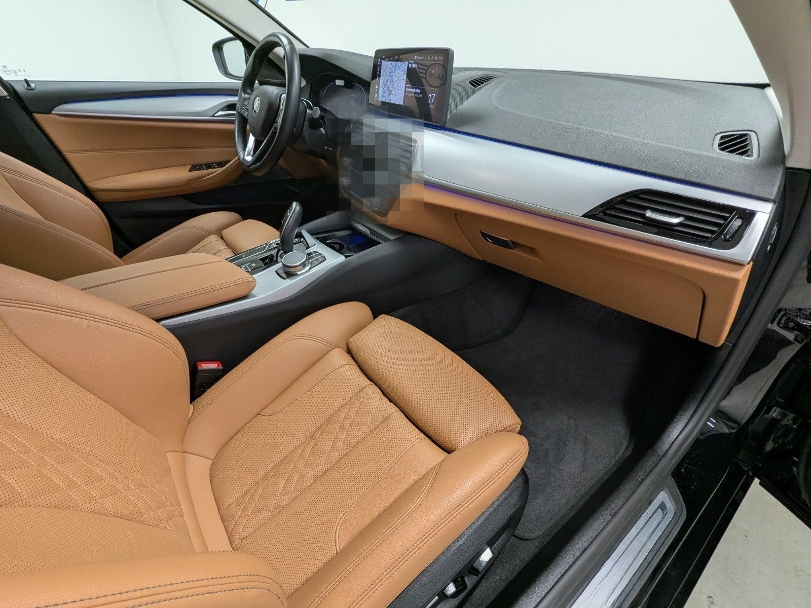 BMW 520d Touring Laser Pano AHK HuD DA Prof H/K PA foto 6