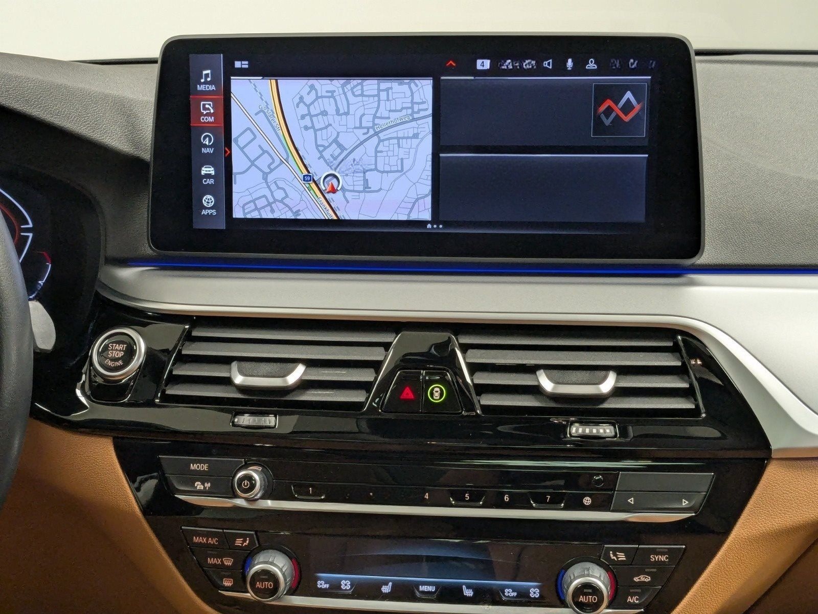 BMW 520d Touring Laser Pano AHK HuD DA Prof H/K PA foto 8