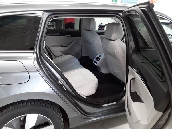 Volkswagen Passat Variant ELEGANCE 1.5eTSI 150PS DSG ACC.5J foto 8