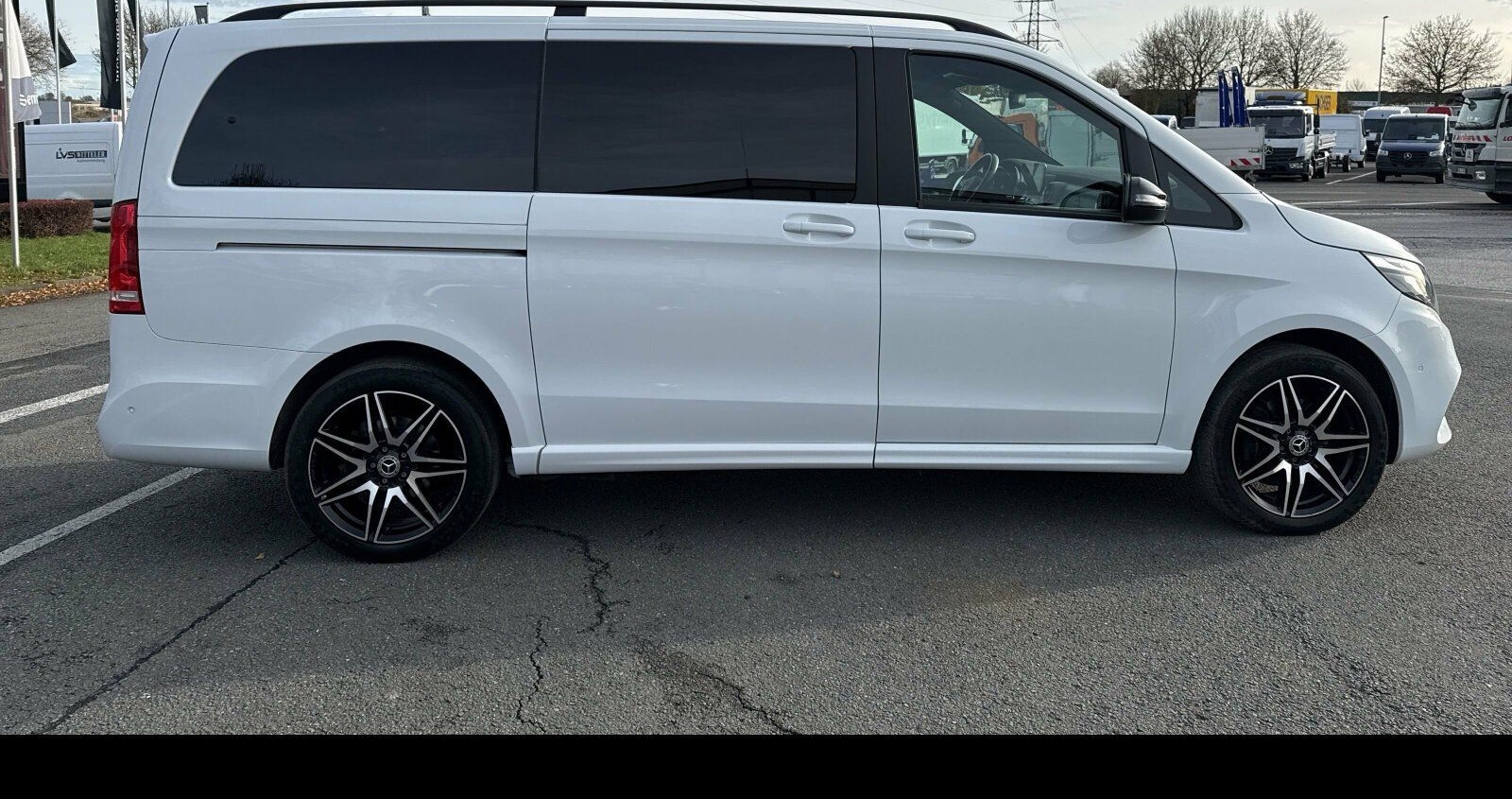 Mercedes-Benz V 300 d Edition 4MATIC AMG+BURMESTER+STANDHZ+AHK foto 11