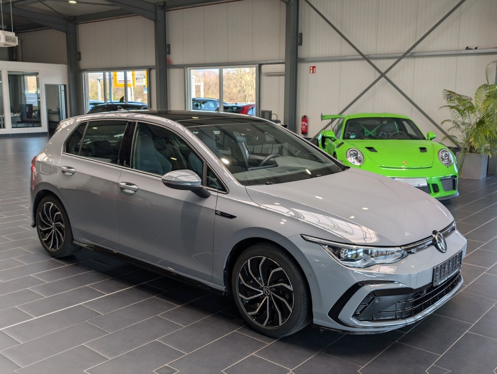 Volkswagen Golf 1.5 TSI OPF R-Line 8-fach foto 5
