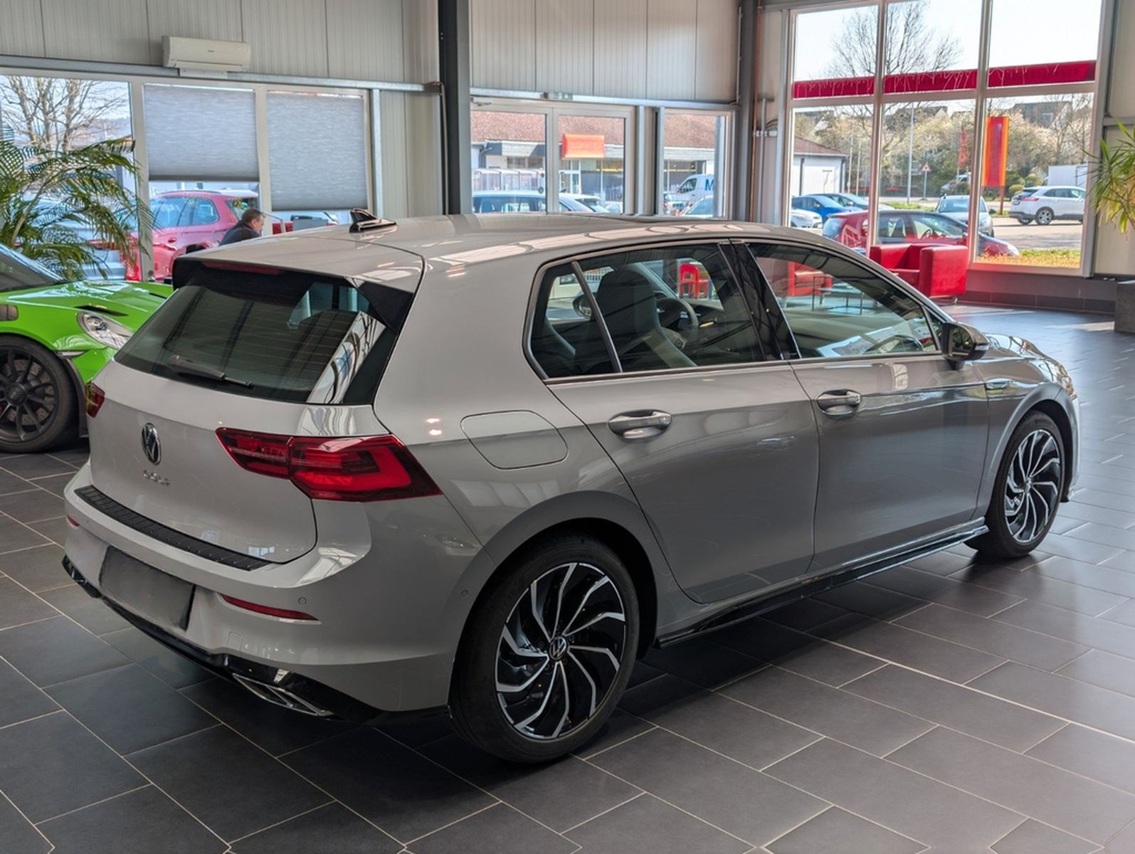 Volkswagen Golf 1.5 TSI OPF R-Line 8-fach foto 6