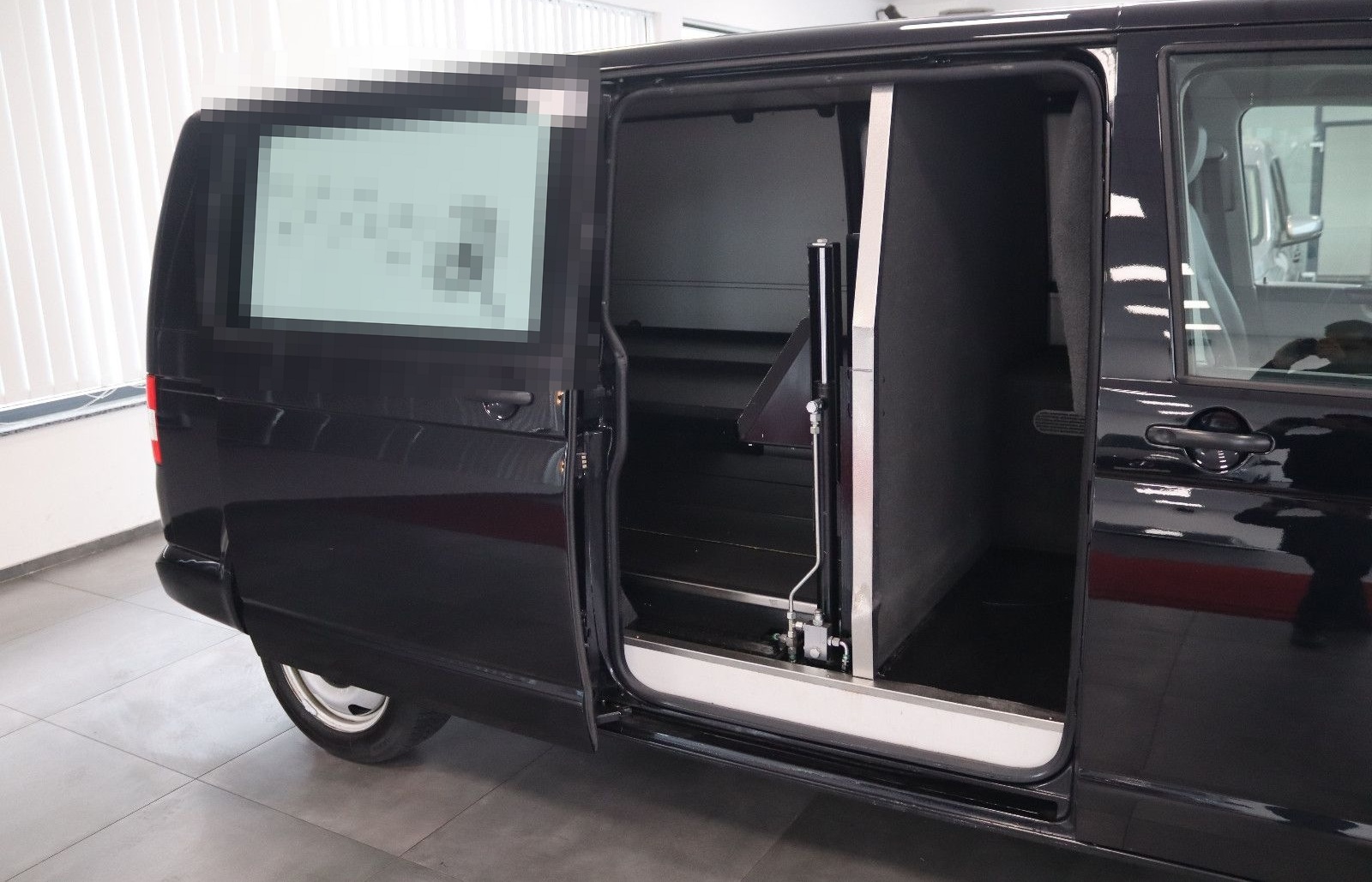 Volkswagen T5 4Motion 4Sarg Bestattungswagen / Leichenwagen foto 19