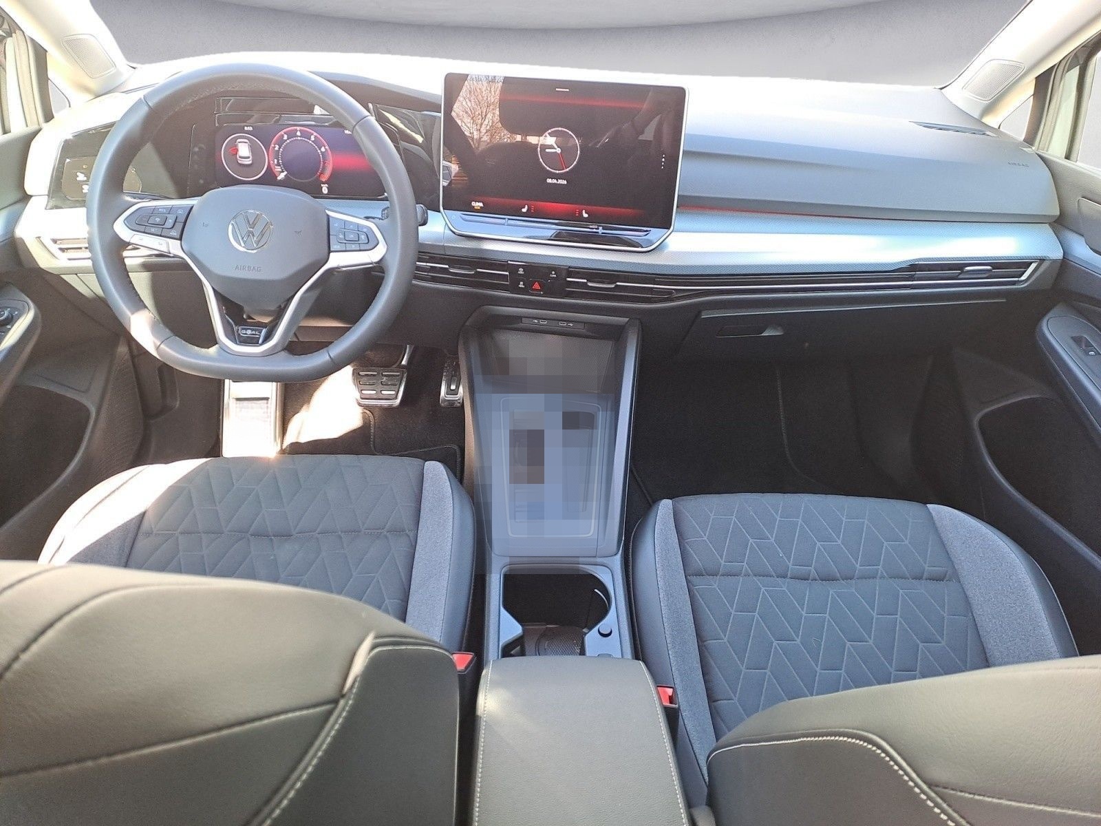 Volkswagen Golf 1.5 eTSI DSG IQ.Light Matrix AHK Sportfahrw foto 11