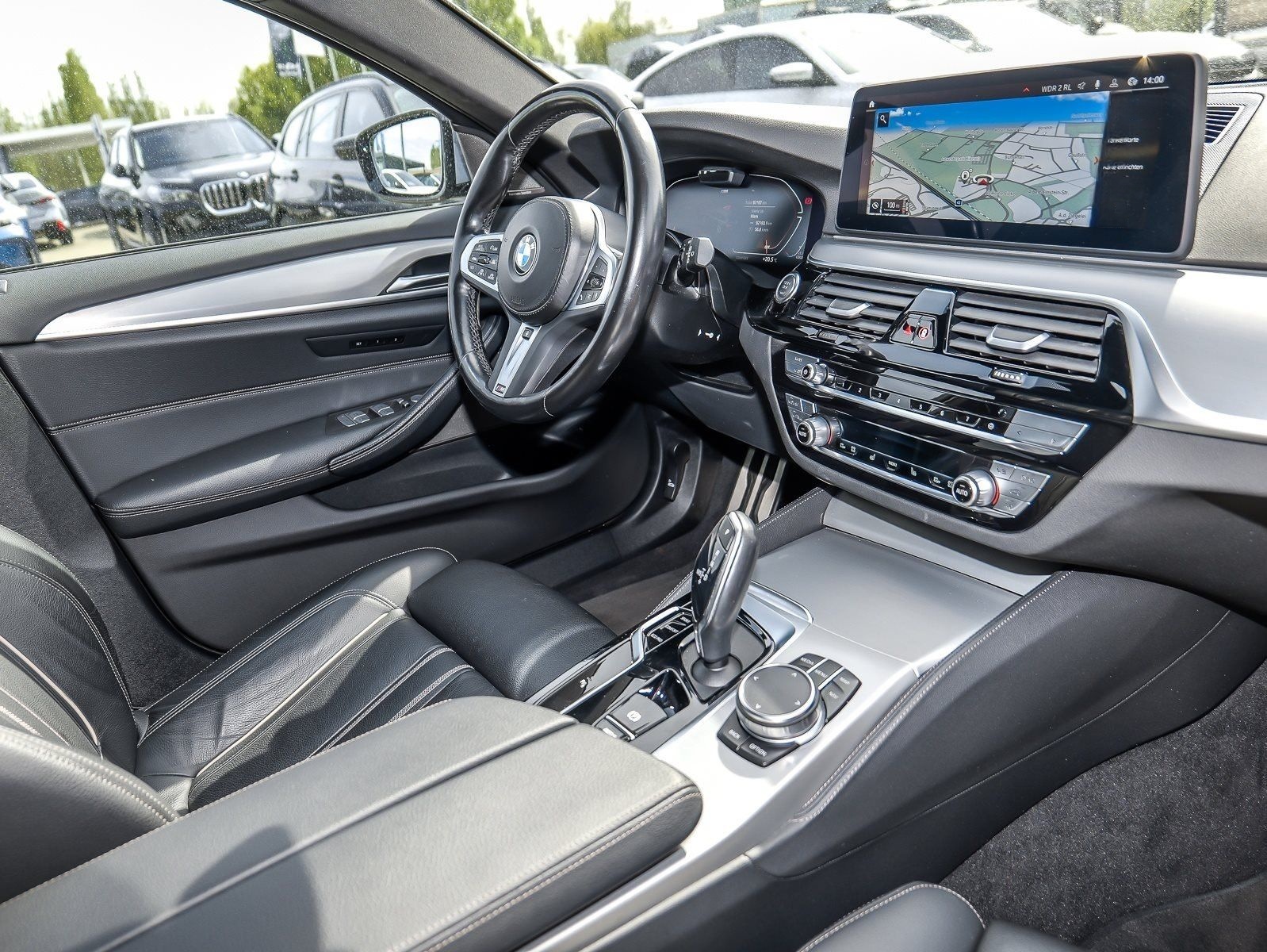 BMW 530d xDrive Touring M Sport DA Prof HUD RFK LC P foto 16