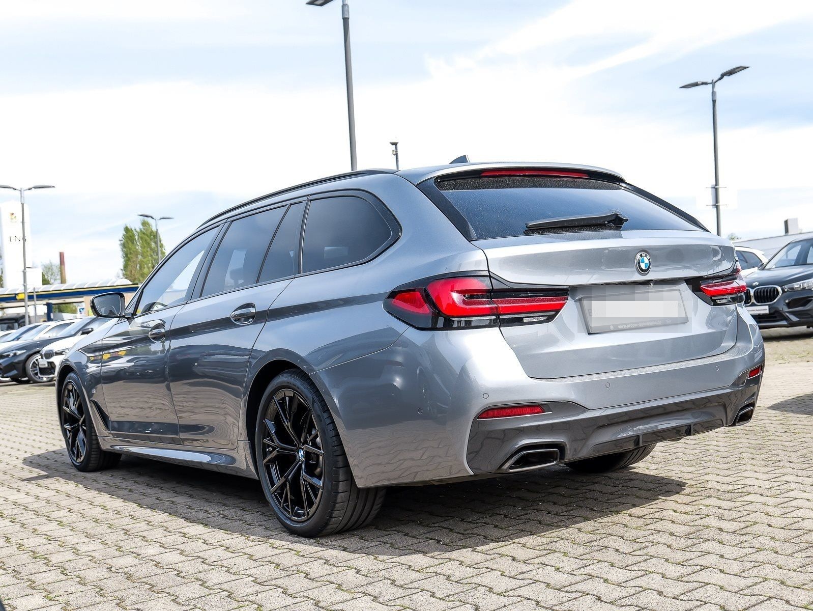 BMW 530d xDrive Touring M Sport DA Prof HUD RFK LC P foto 7