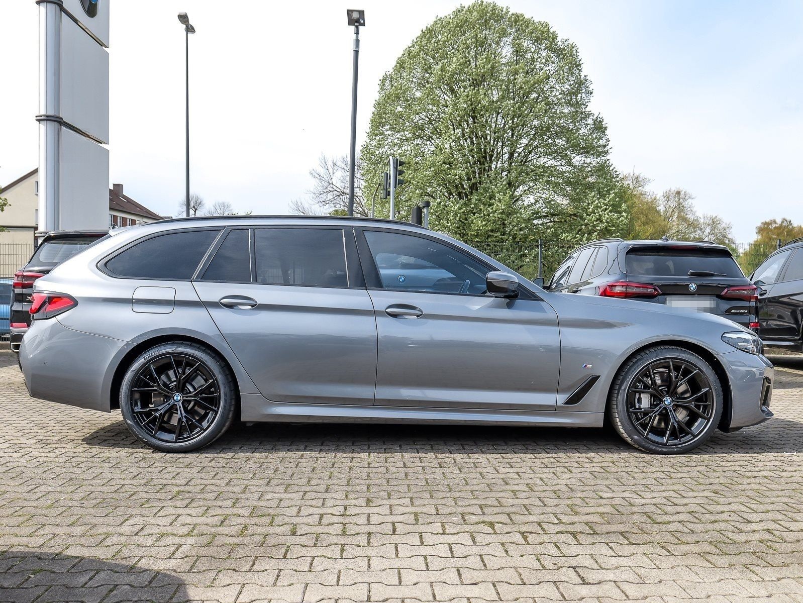 BMW 530d xDrive Touring M Sport DA Prof HUD RFK LC P foto 10