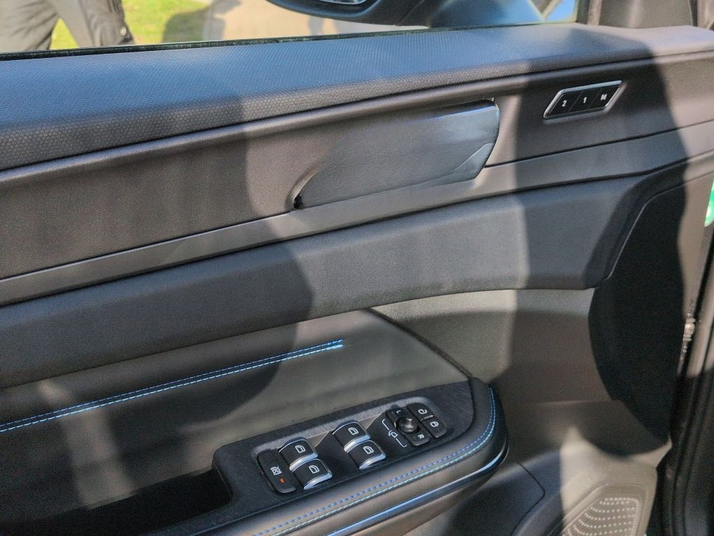 Lynk&Co 01 PHEV+360+LED+Panorama+ACC+BLIS+ foto 8