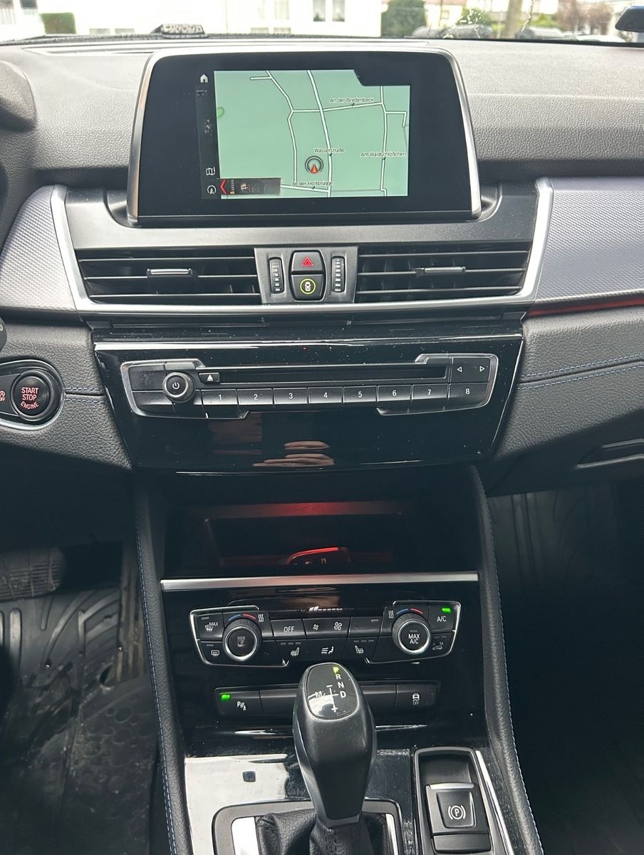 BMW Active Tourer 220 i M Sport Autom.+Navi+Allw.LM+ foto 17