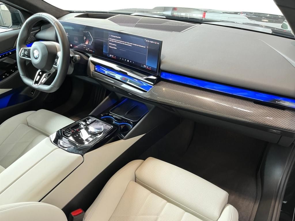 BMW 520d M Sport Carbon+Fahrassist+AHK+HUD+Pano+Wide foto 4