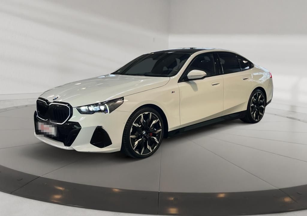 BMW 520d M Sport Carbon+Fahrassist+AHK+HUD+Pano+Wide foto 2